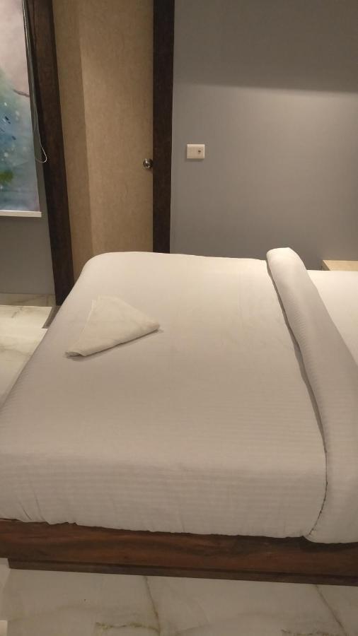 ניו דלהי Hotel The Nilsa מראה חיצוני תמונה